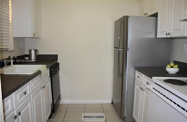 1701 NW 96th Terrace 1J, Pembroke Pines, FL 33024