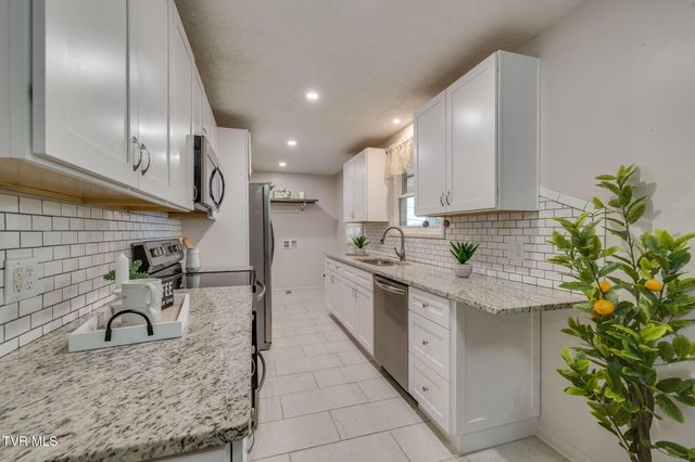 844 Mimosa Drive, Kingsport, TN 37660
