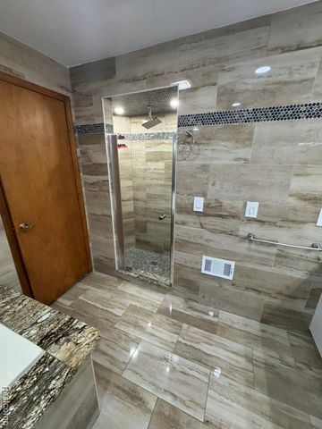 875 Greenview Court 62, Rochester Hills, MI 48307
