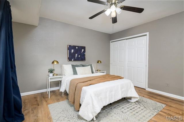 5639 Chalet Manor Court, Oakville, MO 63129
