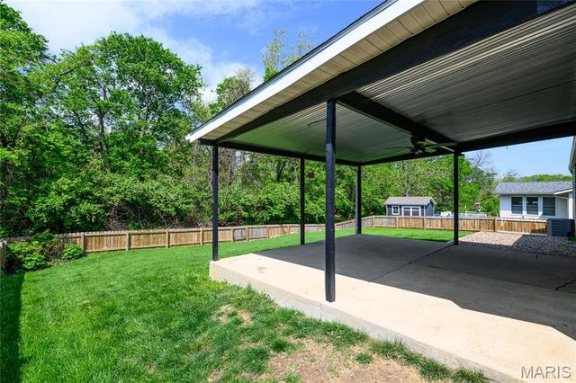5639 Chalet Manor Court, Oakville, MO 63129