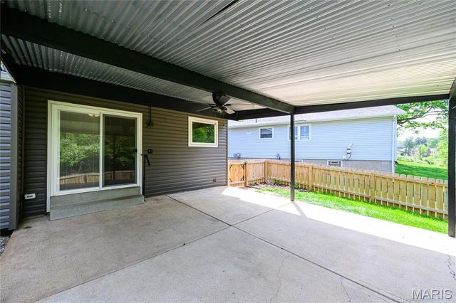 5639 Chalet Manor Court, Oakville, MO 63129
