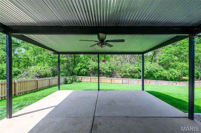 5639 Chalet Manor Court, Oakville, MO 63129