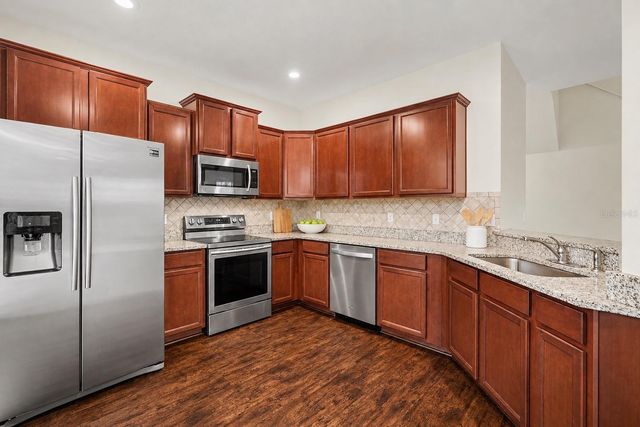 5520 KINGLETHILL DRIVE, Lithia, FL 33547