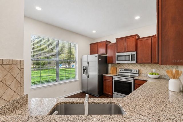 5520 KINGLETHILL DRIVE, Lithia, FL 33547