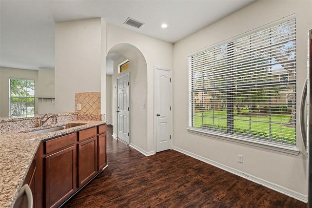 5520 KINGLETHILL DRIVE, Lithia, FL 33547