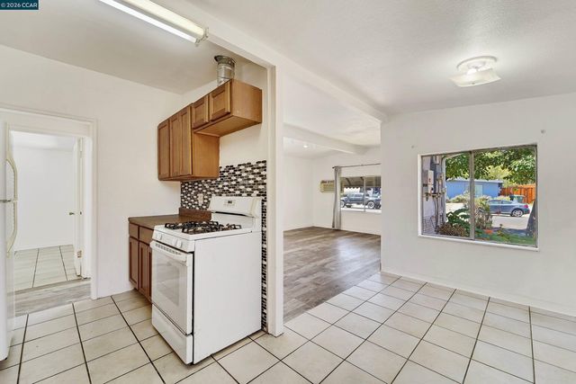 207 Los Altos Pl, American Canyon, CA 94503