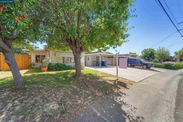 207 Los Altos Pl, American Canyon, CA 94503