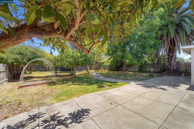 207 Los Altos Pl, American Canyon, CA 94503