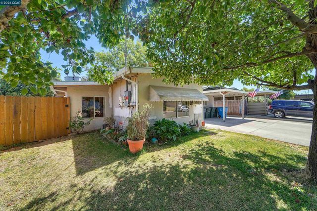 207 Los Altos Pl, American Canyon, CA 94503