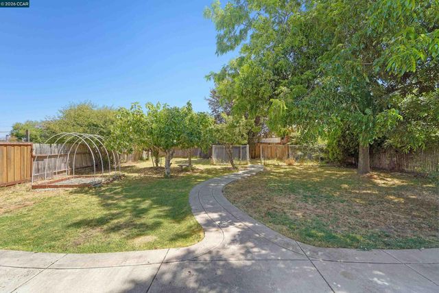 207 Los Altos Pl, American Canyon, CA 94503