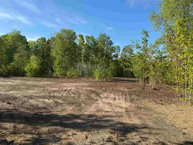 1060 E Solaris Way, Maple City, MI 49664