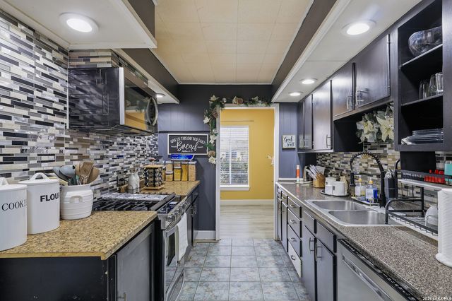 118 Redrock, San Antonio, TX 78213