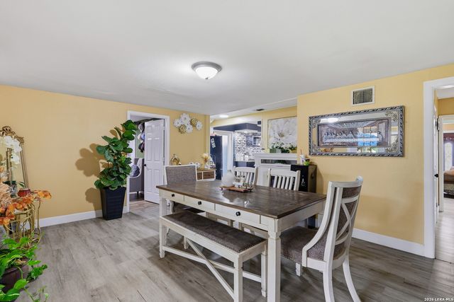 118 Redrock, San Antonio, TX 78213