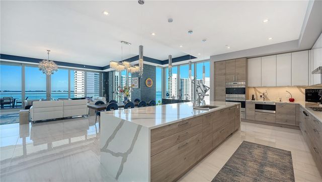 401 QUAY COMMONS 805, Sarasota, FL 34236