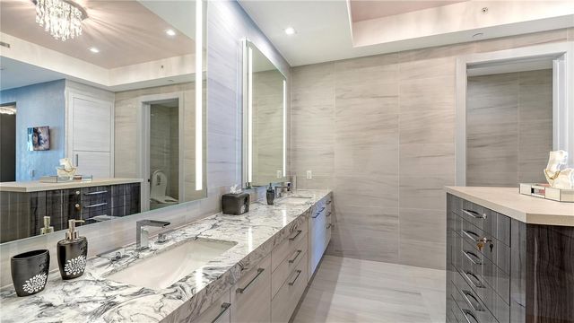 401 QUAY COMMONS 805, Sarasota, FL 34236