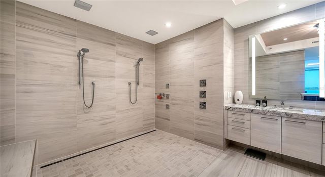 401 QUAY COMMONS 805, Sarasota, FL 34236