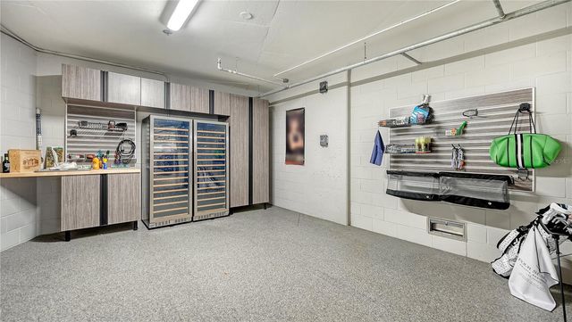 401 QUAY COMMONS 805, Sarasota, FL 34236