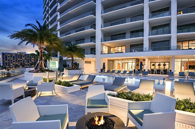 401 QUAY COMMONS 805, Sarasota, FL 34236