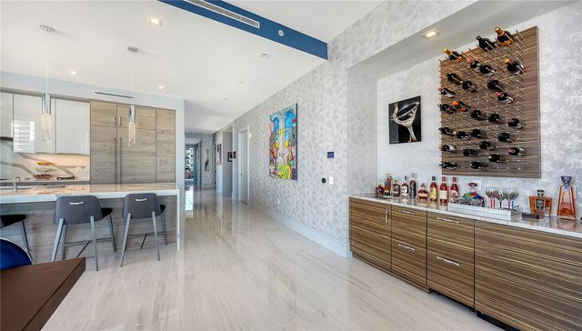 401 QUAY COMMONS 805, Sarasota, FL 34236