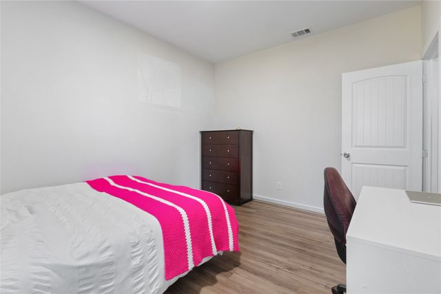 2735 Prosperity Avenue, Dallas, TX 75216