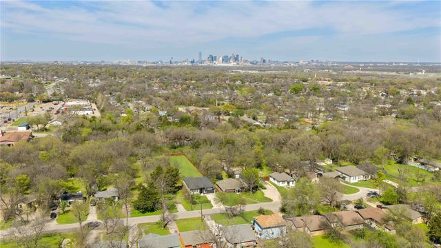 2735 Prosperity Avenue, Dallas, TX 75216