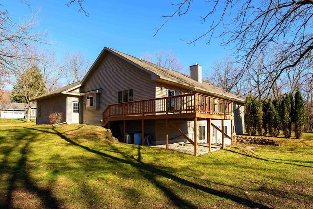 N5726 SUSAN STREET, Green Lake, WI 54941