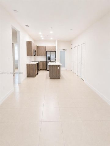 4636 NW 84th Avenue 45, Doral, FL 33166