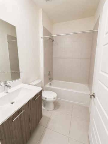 4636 NW 84th Avenue 45, Doral, FL 33166