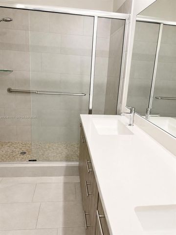4636 NW 84th Avenue 45, Doral, FL 33166