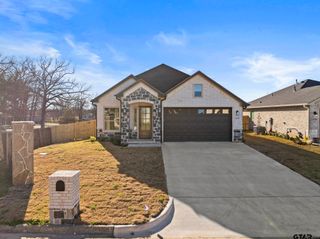 2701 Stone Hedge, Mt Pleasant, TX 75455