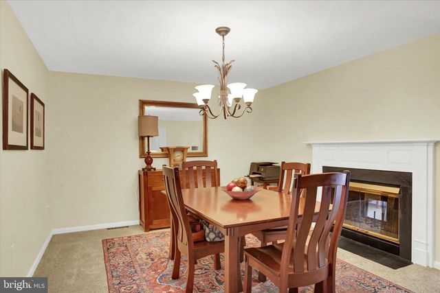 2015-B SOUTHPOINT DR, Hummelstown, PA 17036