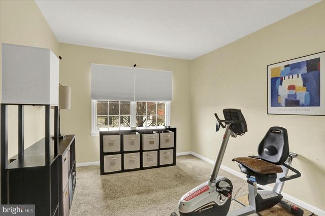 2015-B SOUTHPOINT DR, Hummelstown, PA 17036