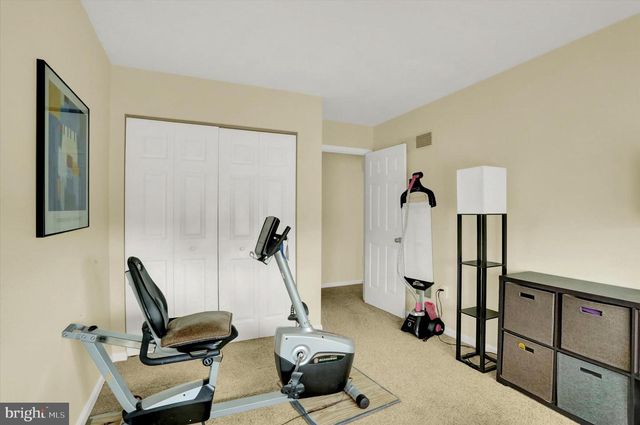 2015-B SOUTHPOINT DR, Hummelstown, PA 17036