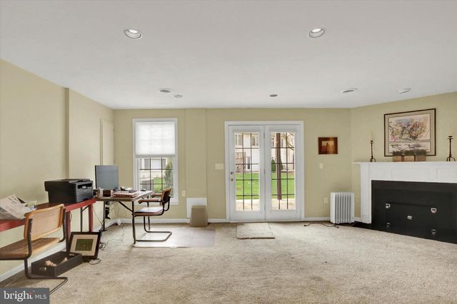 2015-B SOUTHPOINT DR, Hummelstown, PA 17036