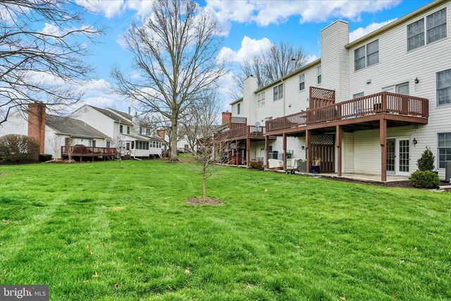 2015-B SOUTHPOINT DR, Hummelstown, PA 17036