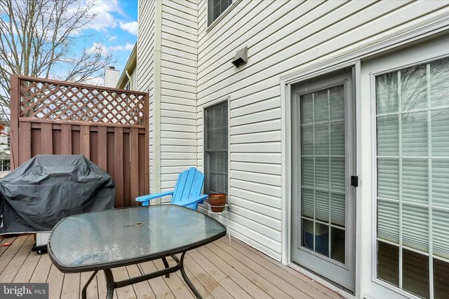 2015-B SOUTHPOINT DR, Hummelstown, PA 17036