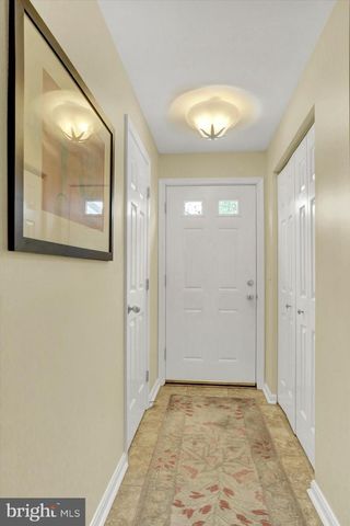 2015-B SOUTHPOINT DR, Hummelstown, PA 17036
