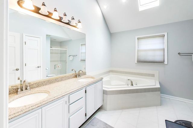 3912 Mallard Lane, Naperville, IL 60564