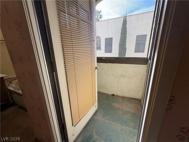 6121 West Oakey Boulevard D, Las Vegas, NV 89146