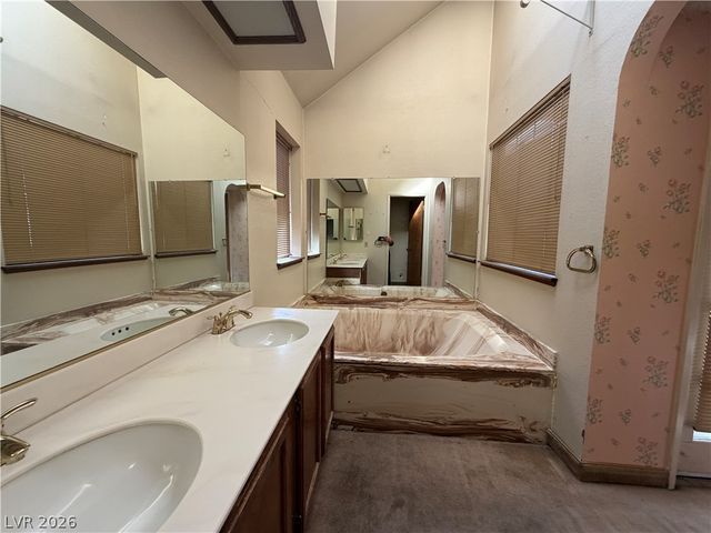 6121 West Oakey Boulevard D, Las Vegas, NV 89146