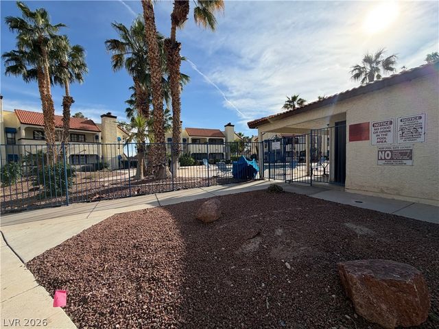 6121 West Oakey Boulevard D, Las Vegas, NV 89146