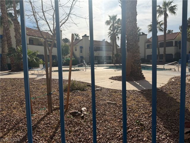 6121 West Oakey Boulevard D, Las Vegas, NV 89146