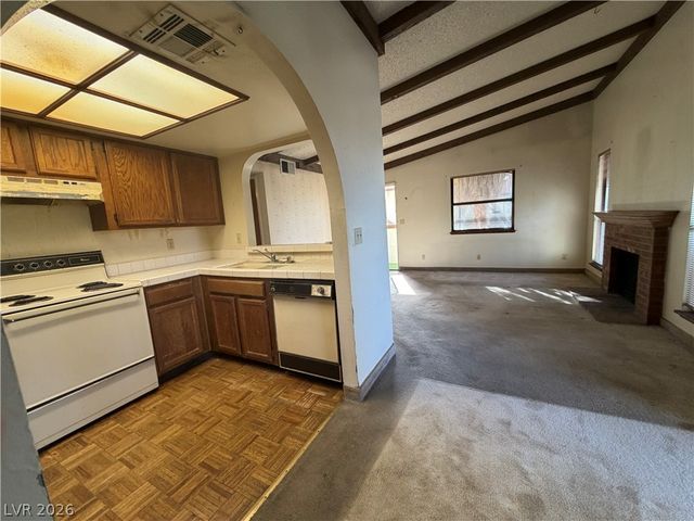 6121 West Oakey Boulevard D, Las Vegas, NV 89146