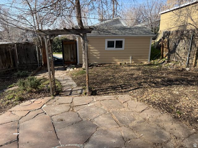 419 N H ST, Salt Lake City, UT 84103