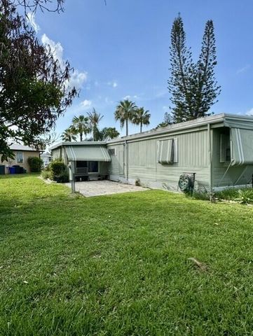 31 Grande Vista Way, Port St. Lucie, FL 34952