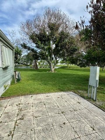 31 Grande Vista Way, Port St. Lucie, FL 34952