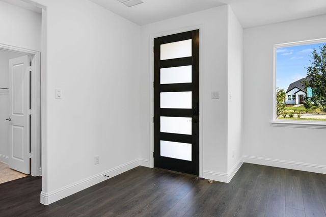 124 North Sky Drive, Celina, TX 75009