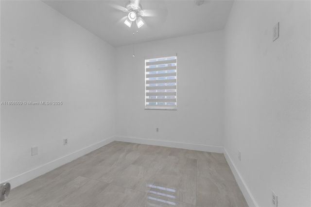 9285 SW 220th Ter, Cutler Bay, FL 33190