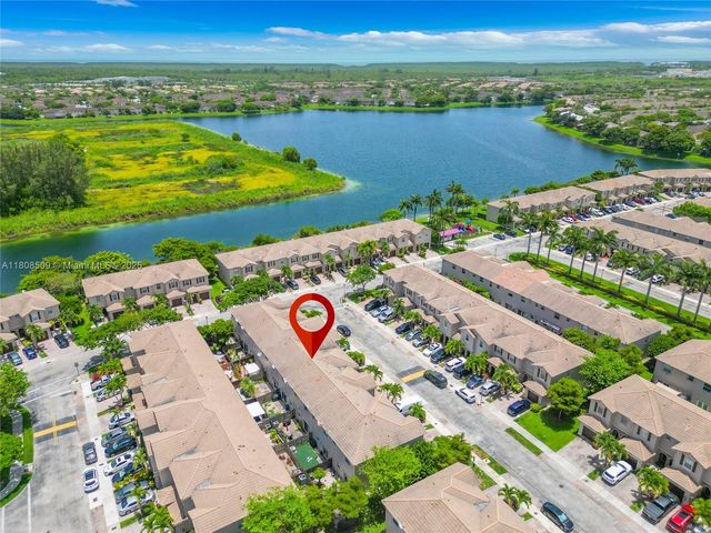 9285 SW 220th Ter, Cutler Bay, FL 33190
